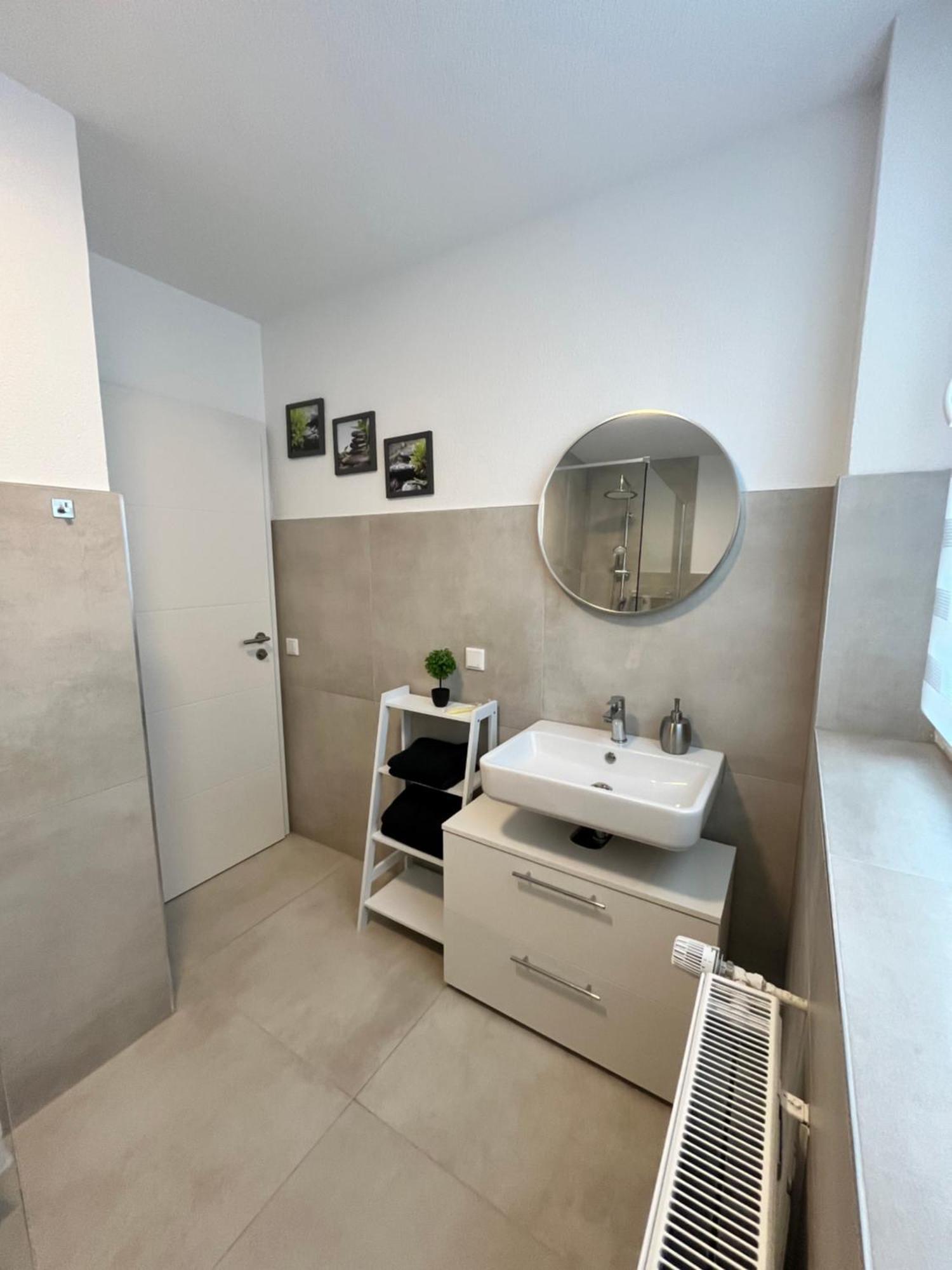 Appartment New York Naehe Duesseldorf, Messe, Hbf, City, Wifi, Helios Hospital Крефельд Экстерьер фото